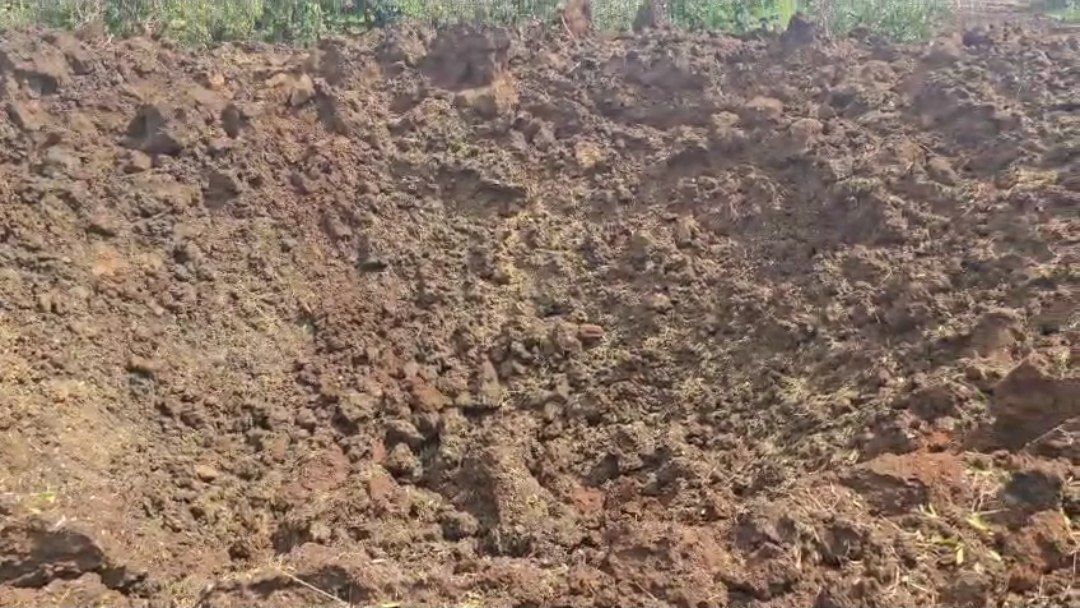 سوراخ محل اصابت موشک یمنی در فرودگاه بنگوریون /فیلم سوراخ محل اصابت موشک یمنی در فرودگاه بنگوریون /فیلم