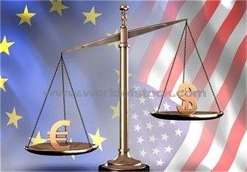 خودزنی آمریکا یورو را ارز جهانی می‌کند