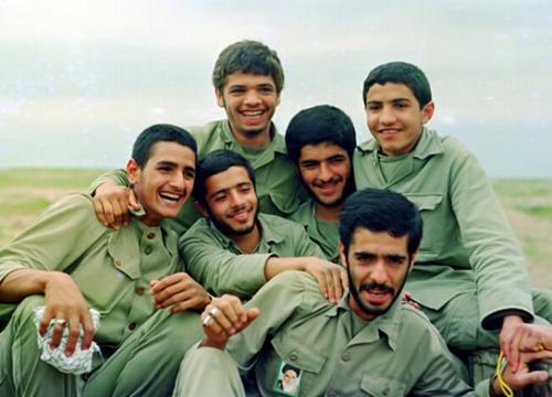 طلبه ۱۶ ساله گردان تخریب لشکر ۱۰ سیدالشهدا(ع) +آلبوم عکس و صوت