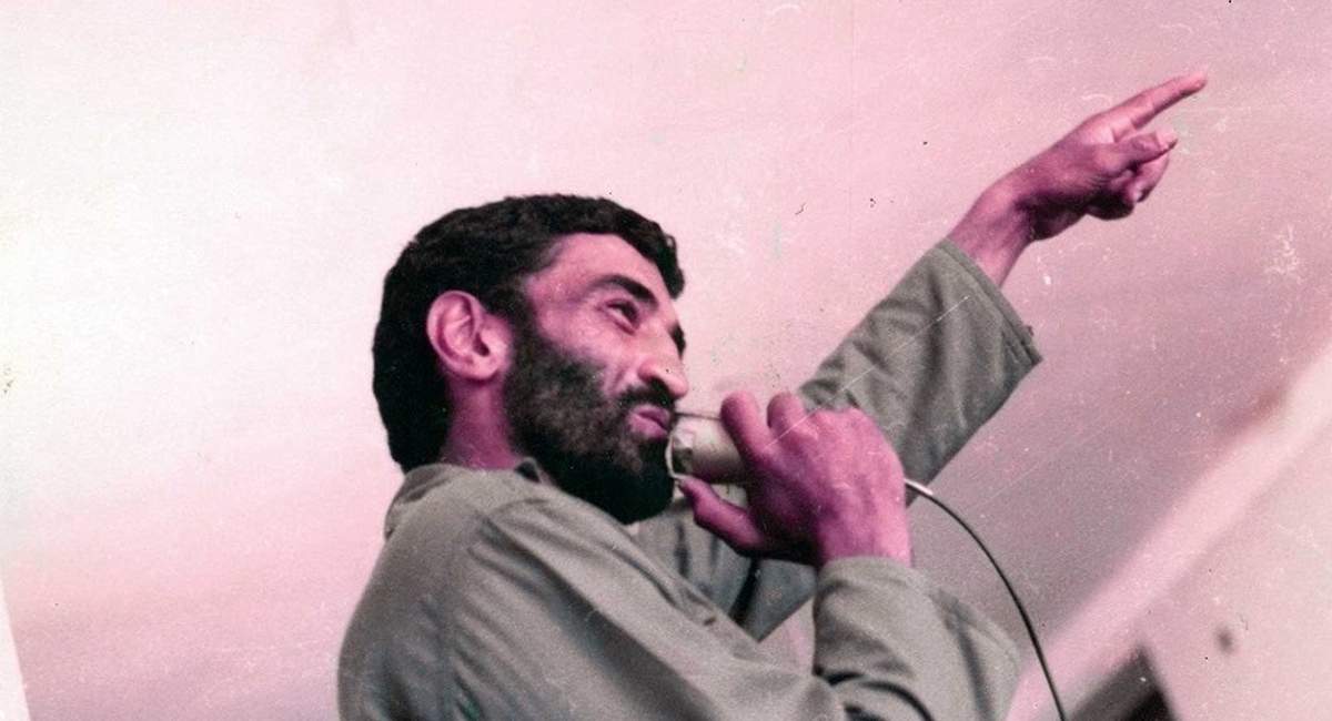 وقتی حاج احمد واسطه حج یک نویسنده‌ می‌شود +عکس