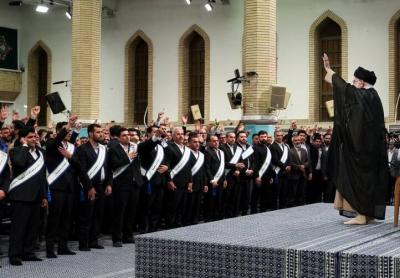 دیدار جمعی از کارگران با رهبر انقلاب /عکس
