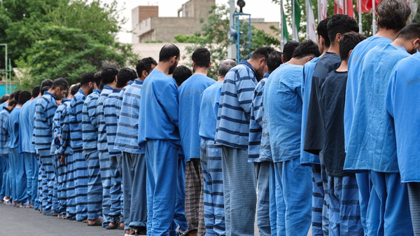 دستگیری ۱۰۲۰۰۰ متهم اقتصادی
