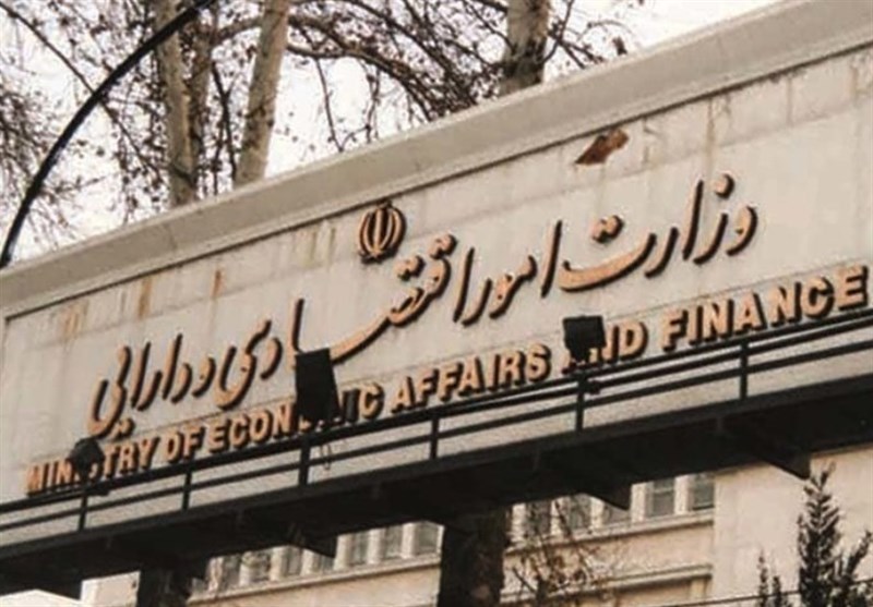 معرفی وزیر اقتصاد به تعویق افتاد 