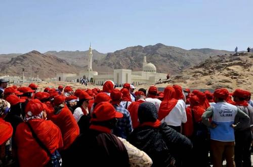 جاماندگان از اماکن زیارتی مدینه منوره بخوانند