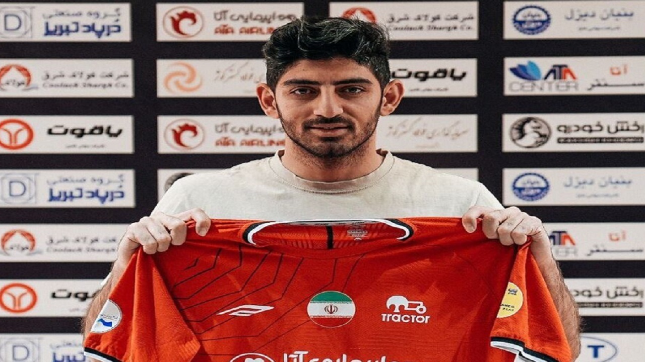 بازگشت بازیکن تیم فوتبال تراکتور به پرسپولیس