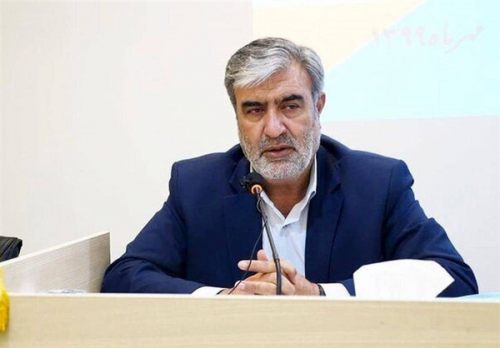 مردم ایران در برابر تهدید کوتاه نمی‌آیند