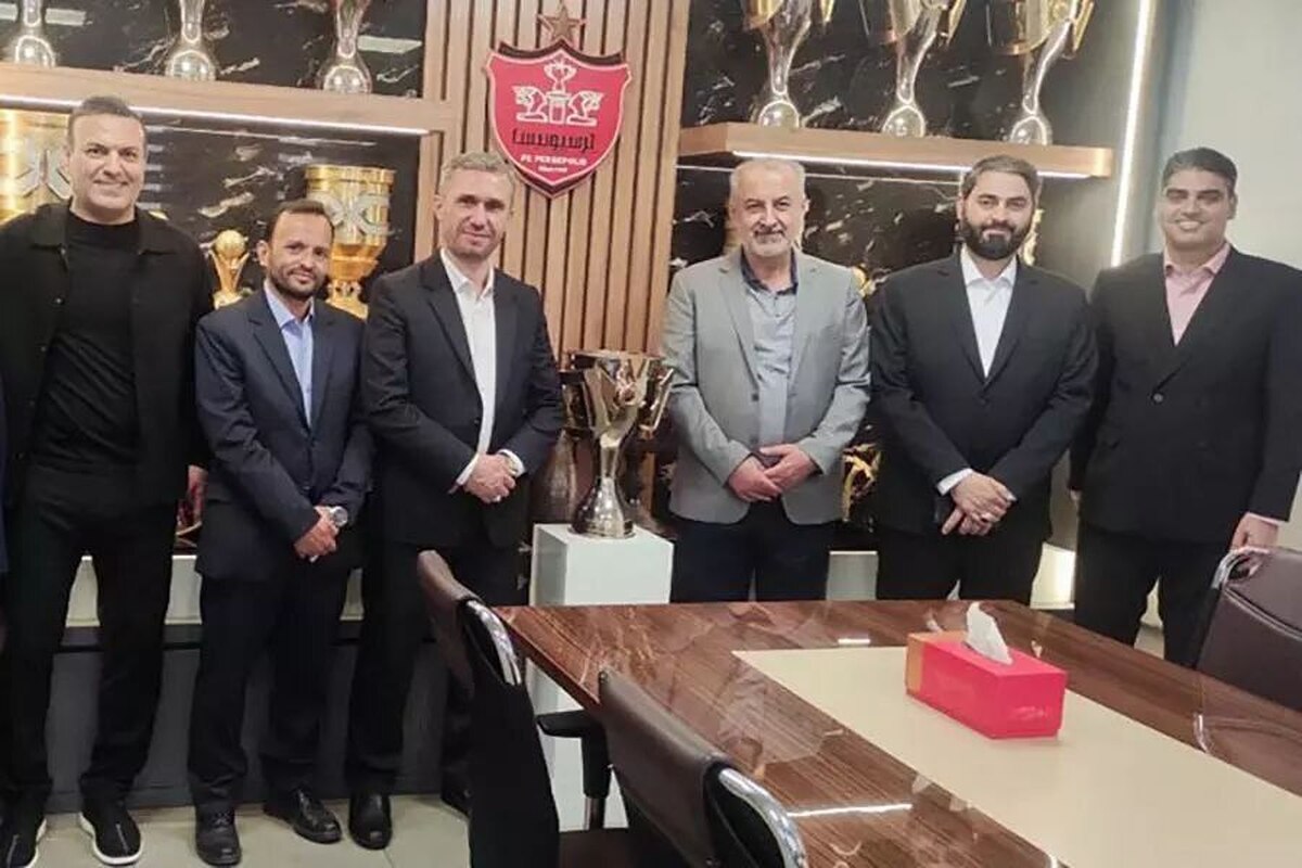 دیدار درویش و شهردار منطقه ۵ در باشگاه پرسپولیس