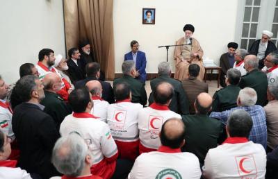  دیدار رهبر انقلاب با دست‌اندرکاران کنگره‌ شهدای امدادگر 