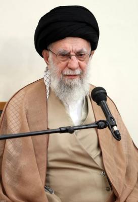  دیدار رهبر انقلاب با دست‌اندرکاران کنگره‌ شهدای امدادگر 