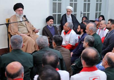  دیدار رهبر انقلاب با دست‌اندرکاران کنگره‌ شهدای امدادگر 