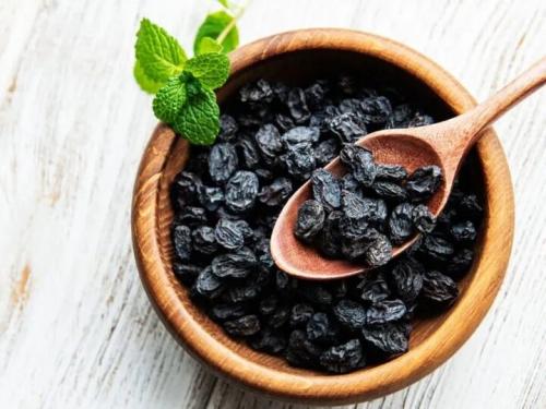 چرا باید هر روز مویز بخوریم؟