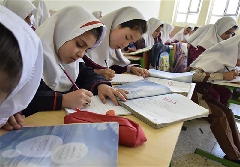  میلیون از ۶.۵ میلیون اتباع در کشور غیرمجازند 