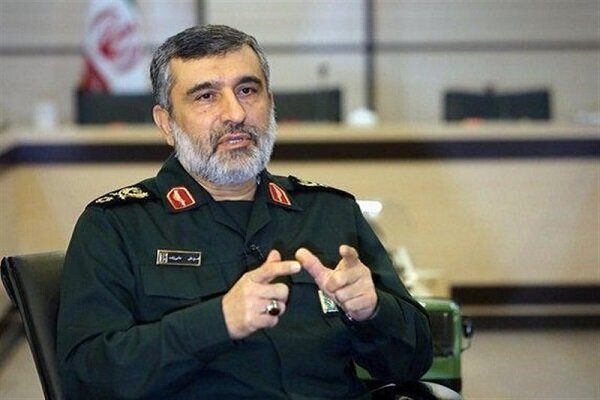 شهید رئیسی در ابتدای دولت پیشنهاد وزارت صمت را به من داد اما رهبر انقلاب مخالفت کردند شهید رئیسی در ابتدای دولت پیشنهاد وزارت صمت را به من داد اما رهبر انقلاب مخالفت کردند