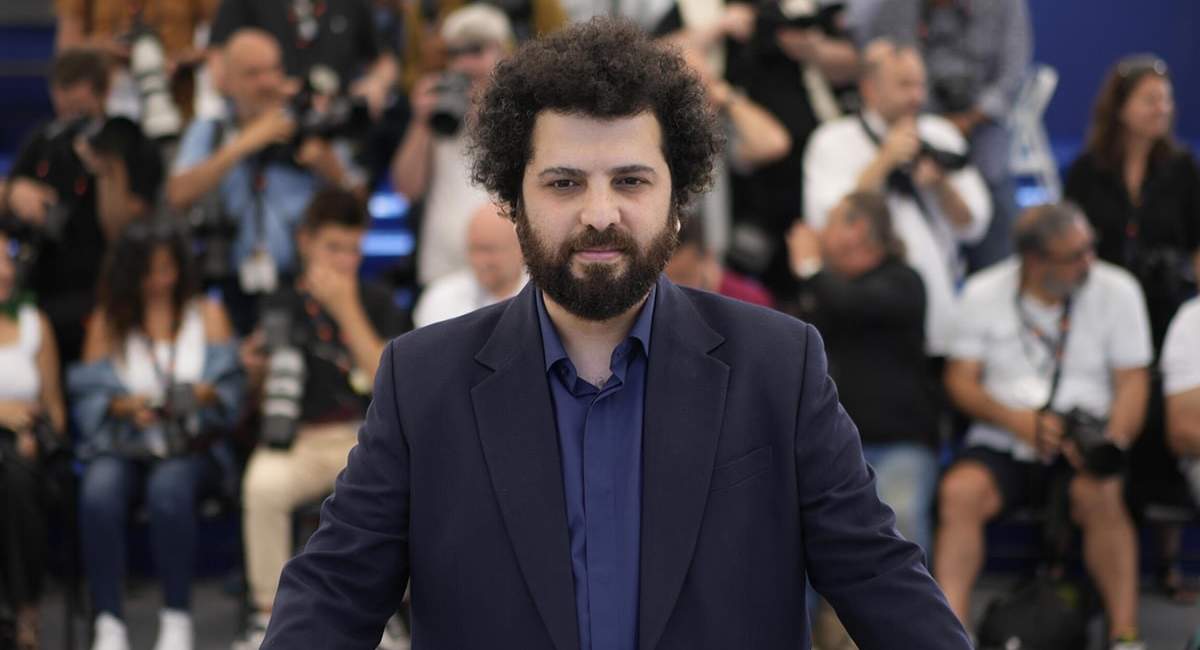 پسر جان! از کشورت جلوی غریبه هیچ وقت بد نگو 