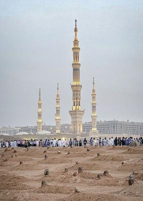 تصاویر خیره کننده از قبرستان بقیع 