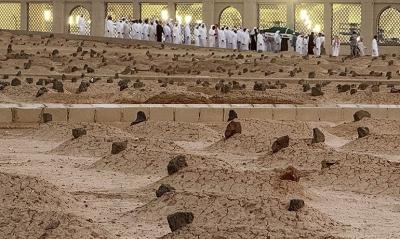  تصاویر خیره کننده از قبرستان بقیع 