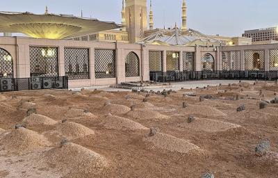  تصاویر خیره کننده از قبرستان بقیع 