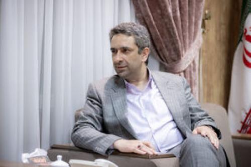  پزشک شهر بیدار و هوشیار است.