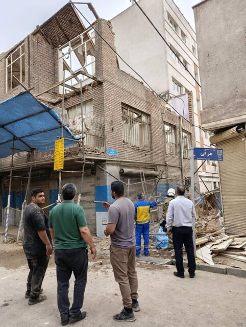 تخریب ساختمان سه مصدم برجای گذاشت