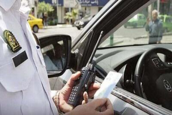 توقیف تاکسی آریو با ۲۶ میلیون تومان جریمه