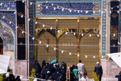 سیاهپوشی حرم رضوی در آستانه شهادت امام باقر (ع)