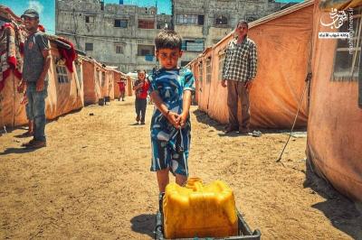 کودکان فلسطینی درانتظارآب