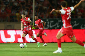 پشیمانی سپاهان از خرید مدافع پرسپولیسی 