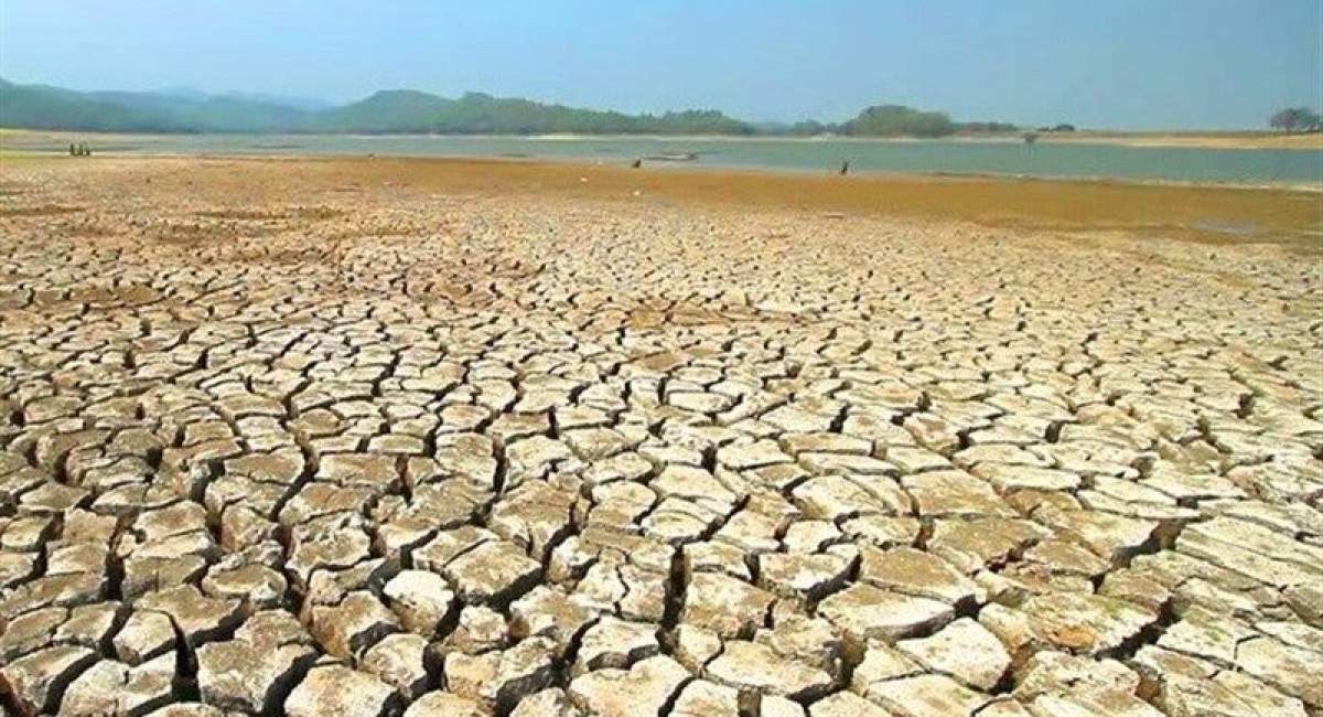 کاهش بیش از ۴۰ درصدی بارش 