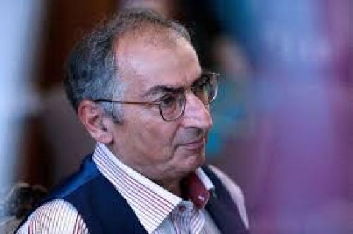 جواب گنجی به مزه‌پراکنی زیباکلام 