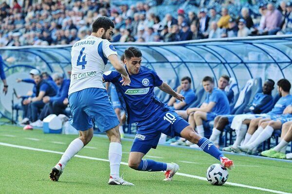 پرسپولیس پا در کفش استقلال کرد