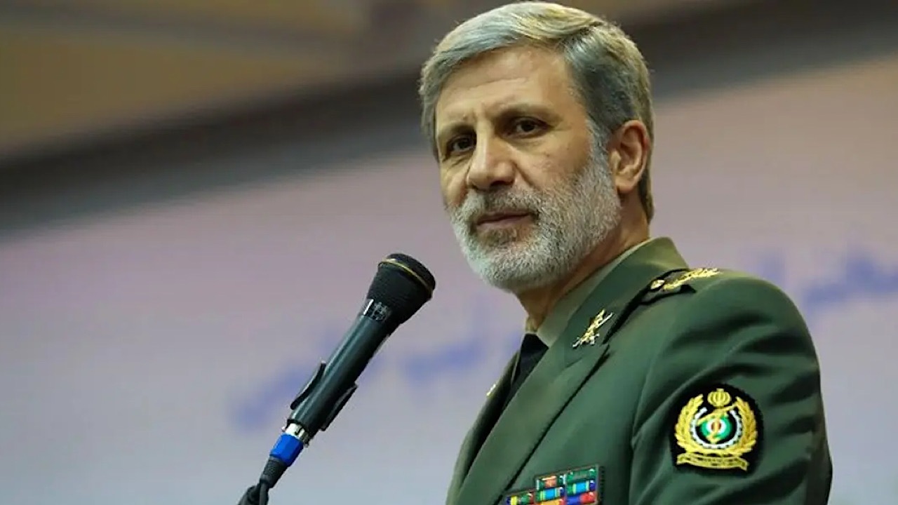 امیر سرلشکر حاتمی فرمانده ارتش جمهوری اسلامی ایران شد 