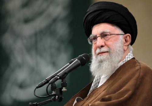 آمریکایی‌ها بدانند ملت ایران تسلیم‌شدنی نیست/ ورود نظامی آمریکا در این میدان بدون تردید موجب صدمه جبران‌ناپذیر برای آنها خواهد شد/ کسی را تهدید کنید که از تهدید کردن بترسد +فیلم