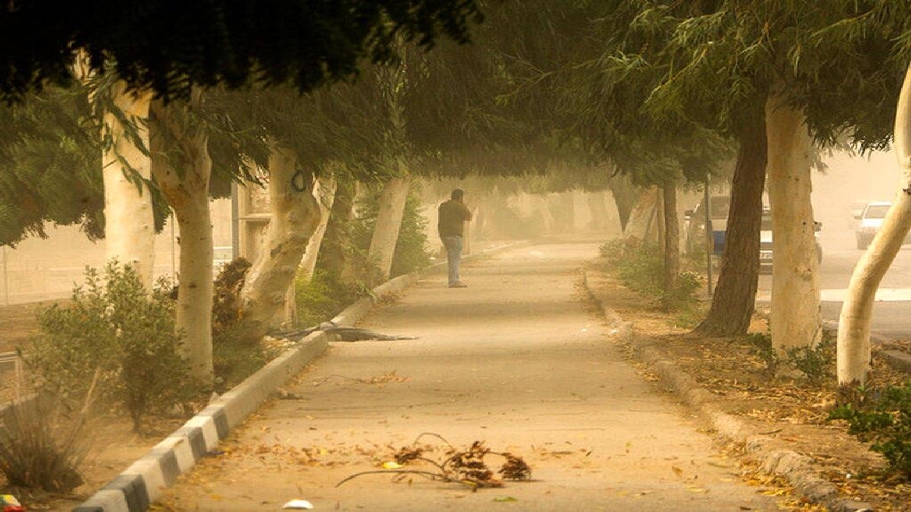 هشدار تندباد ،گرد و خاک در خوزستان 