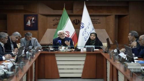 عارف: طرح جامعی برای بازسازی تدوین شود