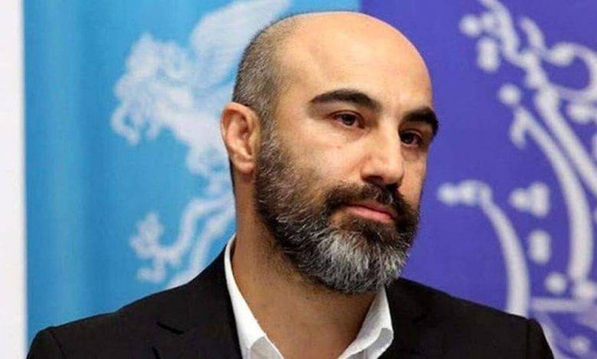 محسن تنابنده در گلزار شهدای بهشت زهرا (س) محسن تنابنده در گلزار شهدای بهشت زهرا (س)