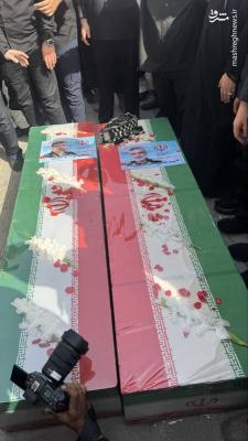 اقامه نمازوآرامگاه ابدی شهیدان حاجی زاده و باقری 