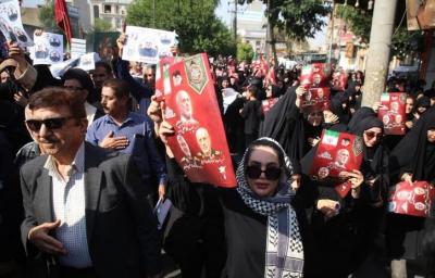 تشییع سپهبد شهید رشید و فرزندش در دزفول / عکس