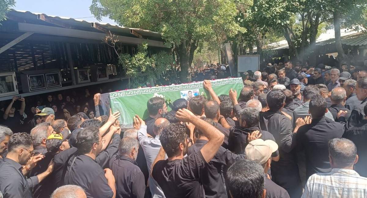 عقاب آسمان در خاک آرام گرفت عقاب آسمان در خاک آرام گرفت