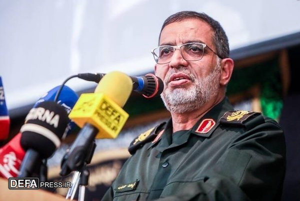  امام خامنه‌ای محاسبات دشمن را تغییر دادند