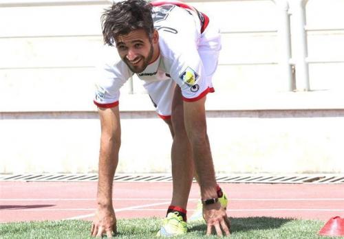 هافبک ناراضی تیم فوتبال پرسپولیس/نوراللهی در یک صورت می‌تواند از پرسپولیس جدا شود 
