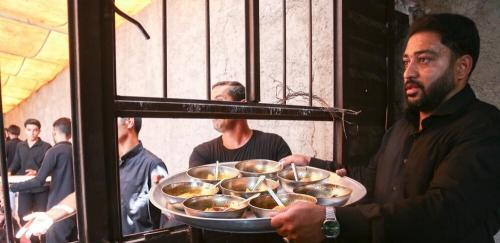 آیین پخت آبگوشت امام حسینی زنگی آباد کرمان 