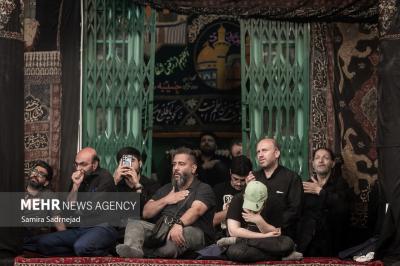 یازدهم محرم در حسینیه سادات اخوی