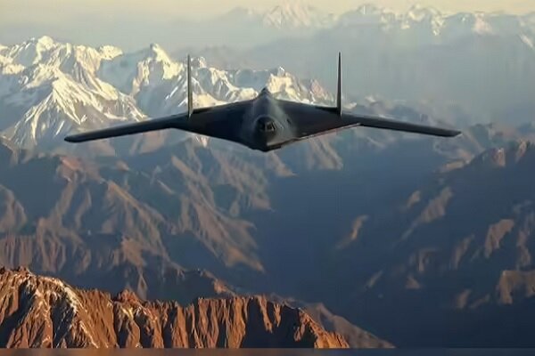 فرود اضطراری «بی-۲» آمریکا