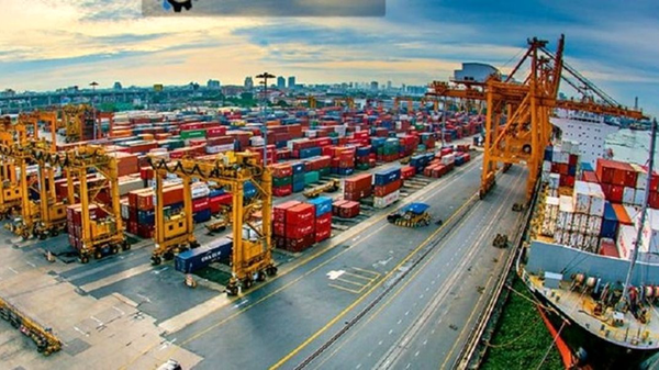 تسریع در ترخیص کالاهای تجاری در بنادر بوشهر