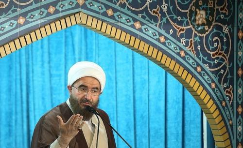 مسئله اصلی مقابله با توطئه‌های آمریکاست