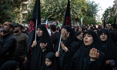 مراسم عزاداری برای ۱۸ شهید  در محله نارمک 
