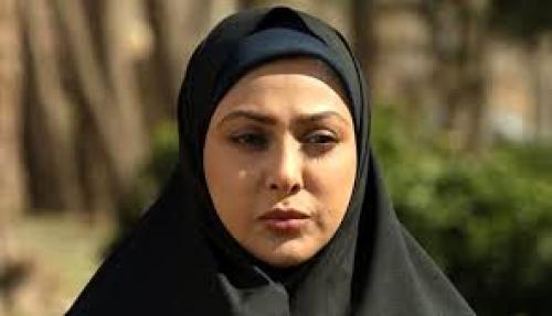  آزاده صمدی در یک گالری هنری /عکس