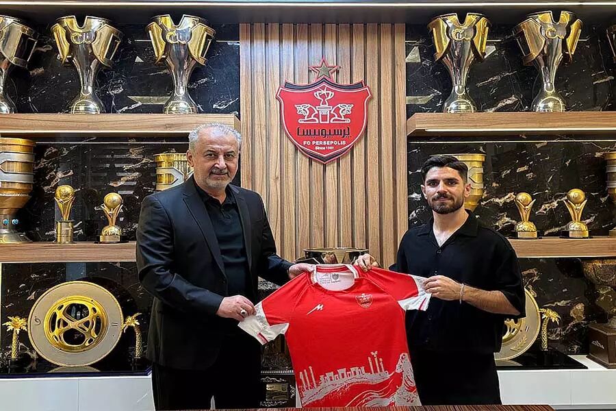 قرارداد محمد عمری با پرسپولیس تمدید شد