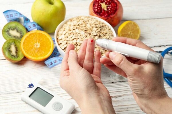 دیابتی‌ها در مصرف میوه زیاده‌روی نکنند