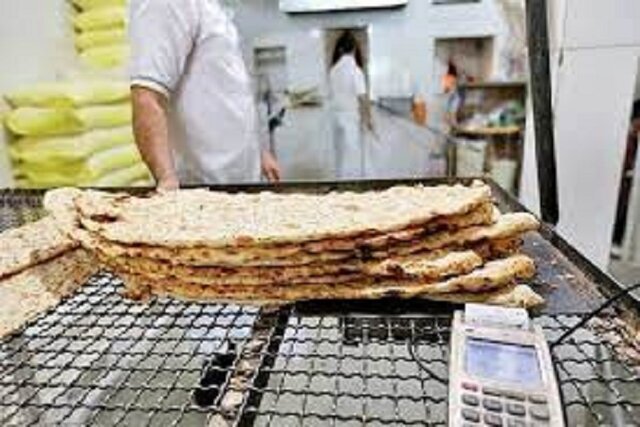 آرد بی کیفیت به نانوایی‌ها می‌رسد 